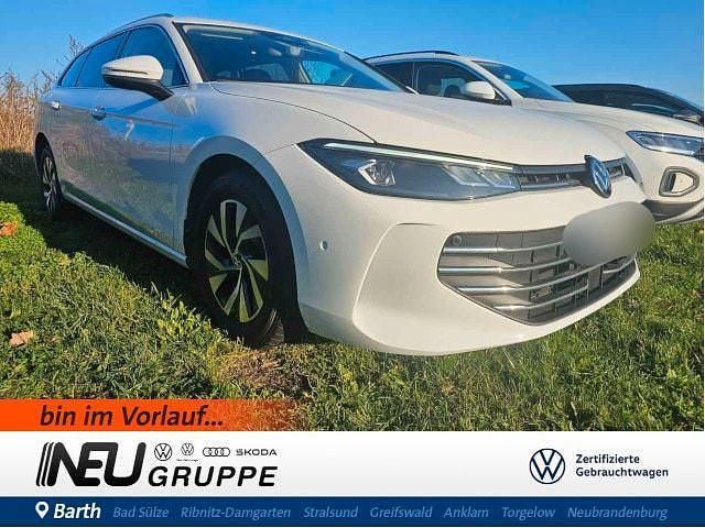 Gebraucht VW Passat Business 150 PS (110 kW) 2024 Pure white Kombi