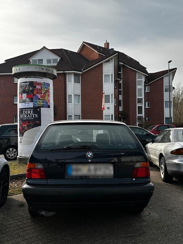 Gebraucht BMW 316 102 PS (75 kW) 1997 Blau Kombi