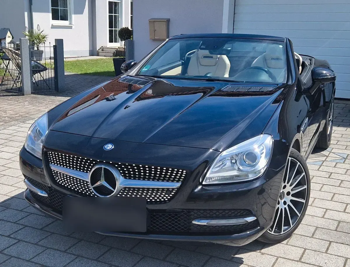 Gebraucht Mercedes SLK200 184 PS (135 kW) 2011 Schwarz Cabrio