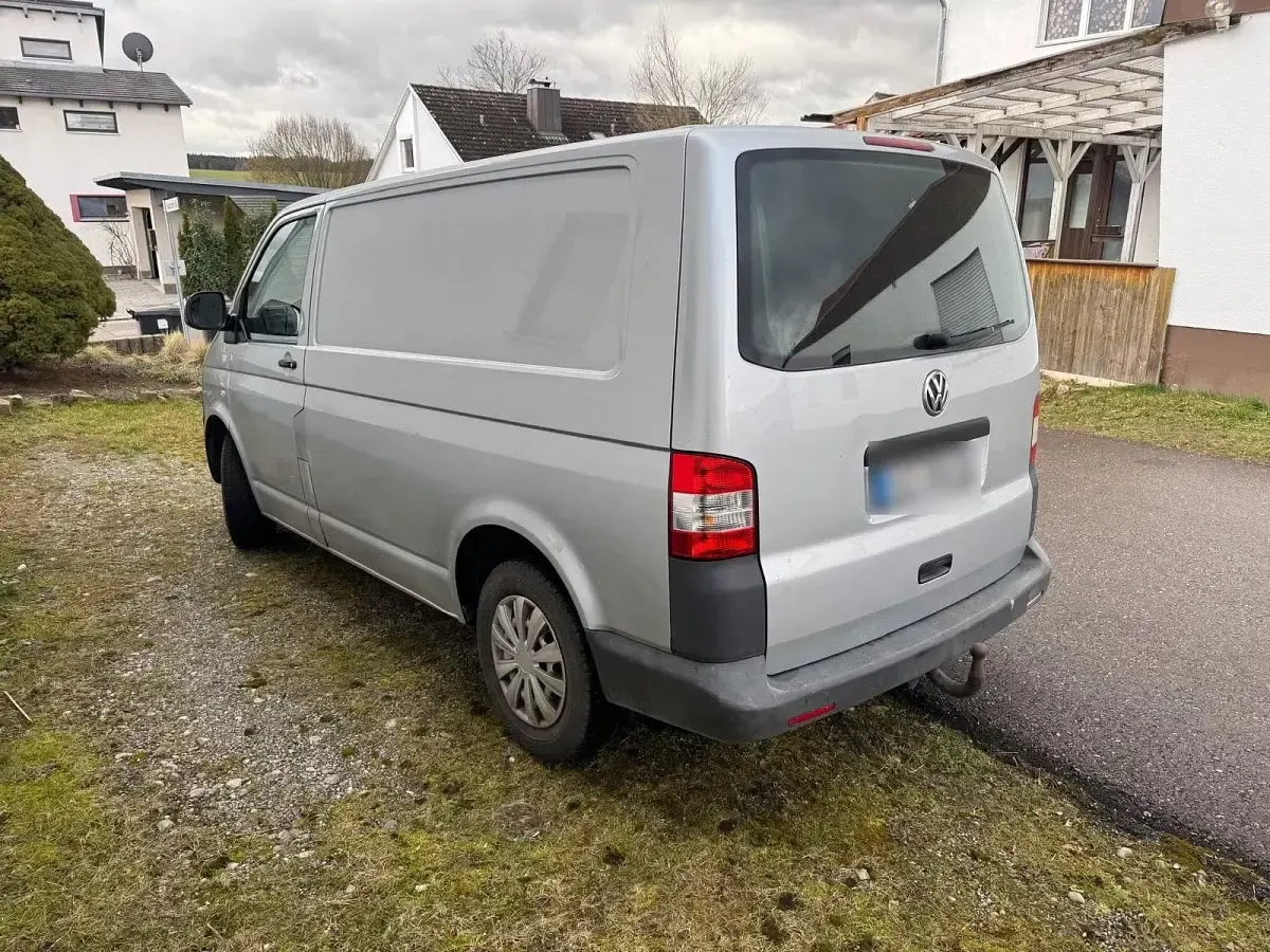 Second-hand VW Transporter 102 CP (75 kW) 2011 Argintiu Van
