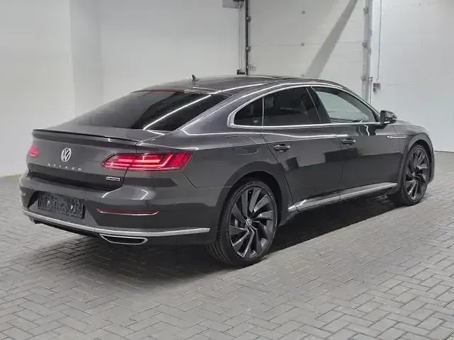 Gebraucht VW Arteon R-line 240 PS (176 kW) 2018 Mangangraumet. Kleinwagen