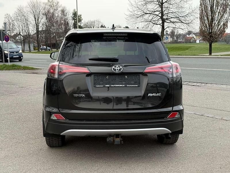 Gebraucht Toyota RAV4 143 PS (105 kW) 2016 Braun SUV
