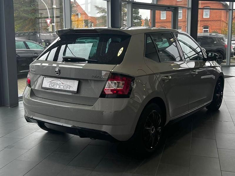 Gebraucht Skoda Fabia Monte Carlo 90 PS (66 kW) 2015 Grau Limousine