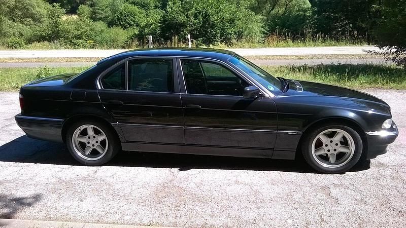 Gebraucht BMW 740 286 PS (210 kW) 1994 Schwarz Limousine