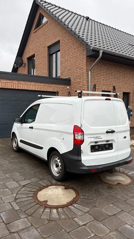 Gebraucht Ford Transit 101 PS (74 kW) 2020 Weiß Van / Kleinbus