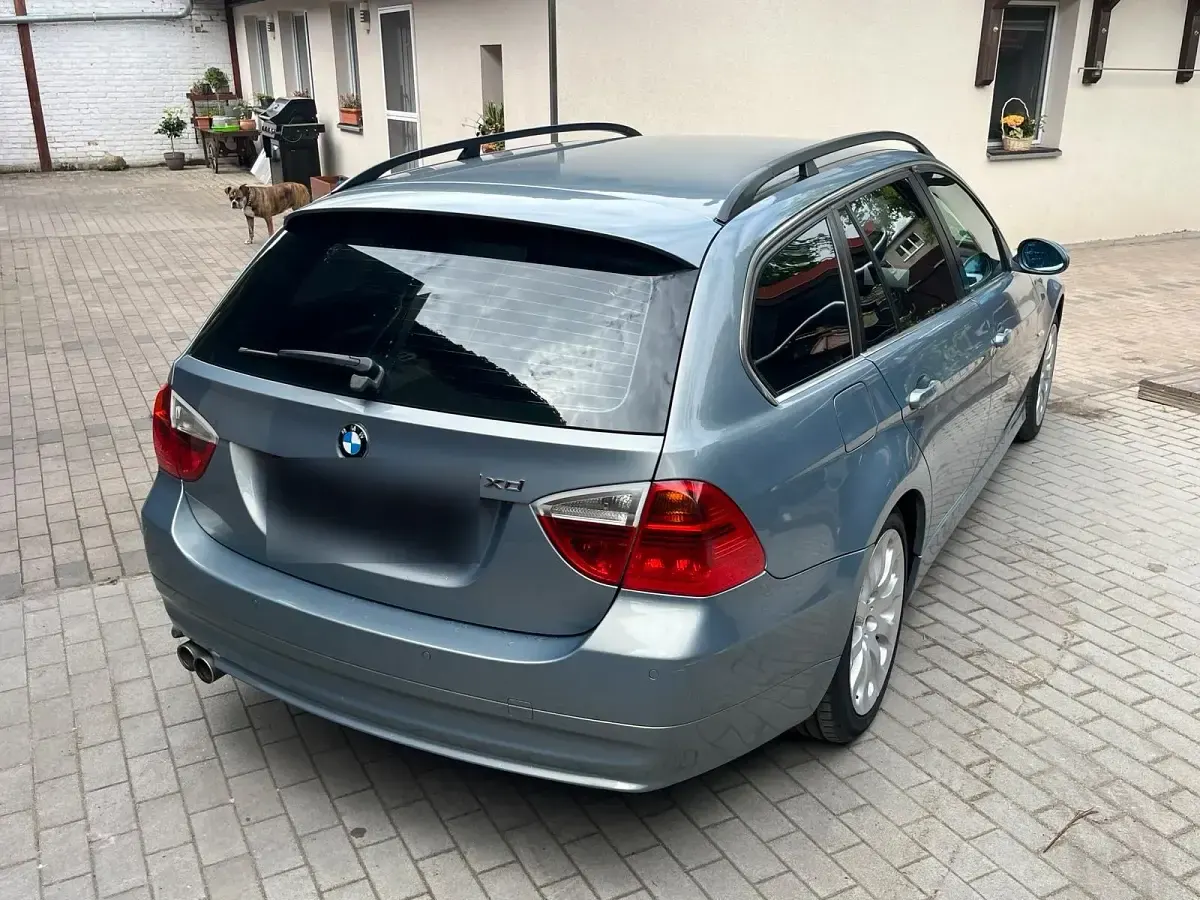 Gebraucht BMW 330 231 PS (169 kW) 2007 Blau Kombi
