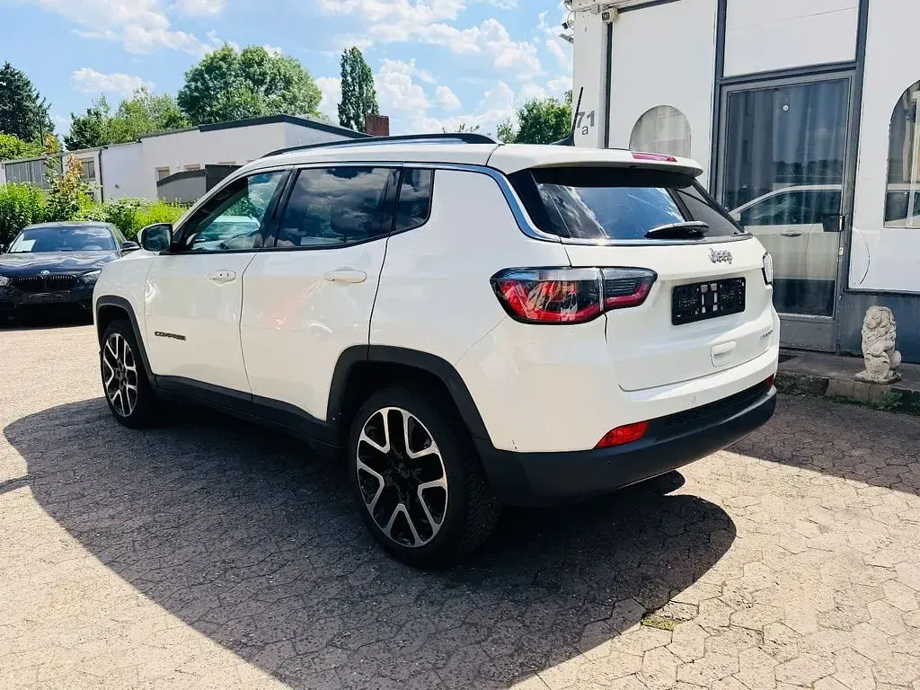 Gebraucht Jeep Compass Limited 120 PS (88 kW) 2018 Weiß SUV