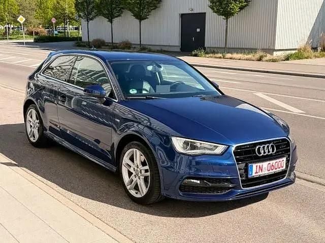 Second-hand Audi A3 S-Line 179 CP (131 kW) 2014 Albastru Hatchback