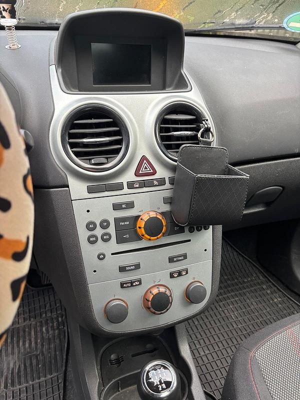 Gebraucht Opel Corsa 78 PS (57 kW) 2010 Kleinwagen