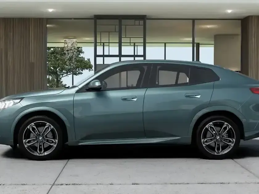Gebraucht BMW X2 Comfort Edition 163 PS (119 kW) 2025 Cape york grün (grün) SUV