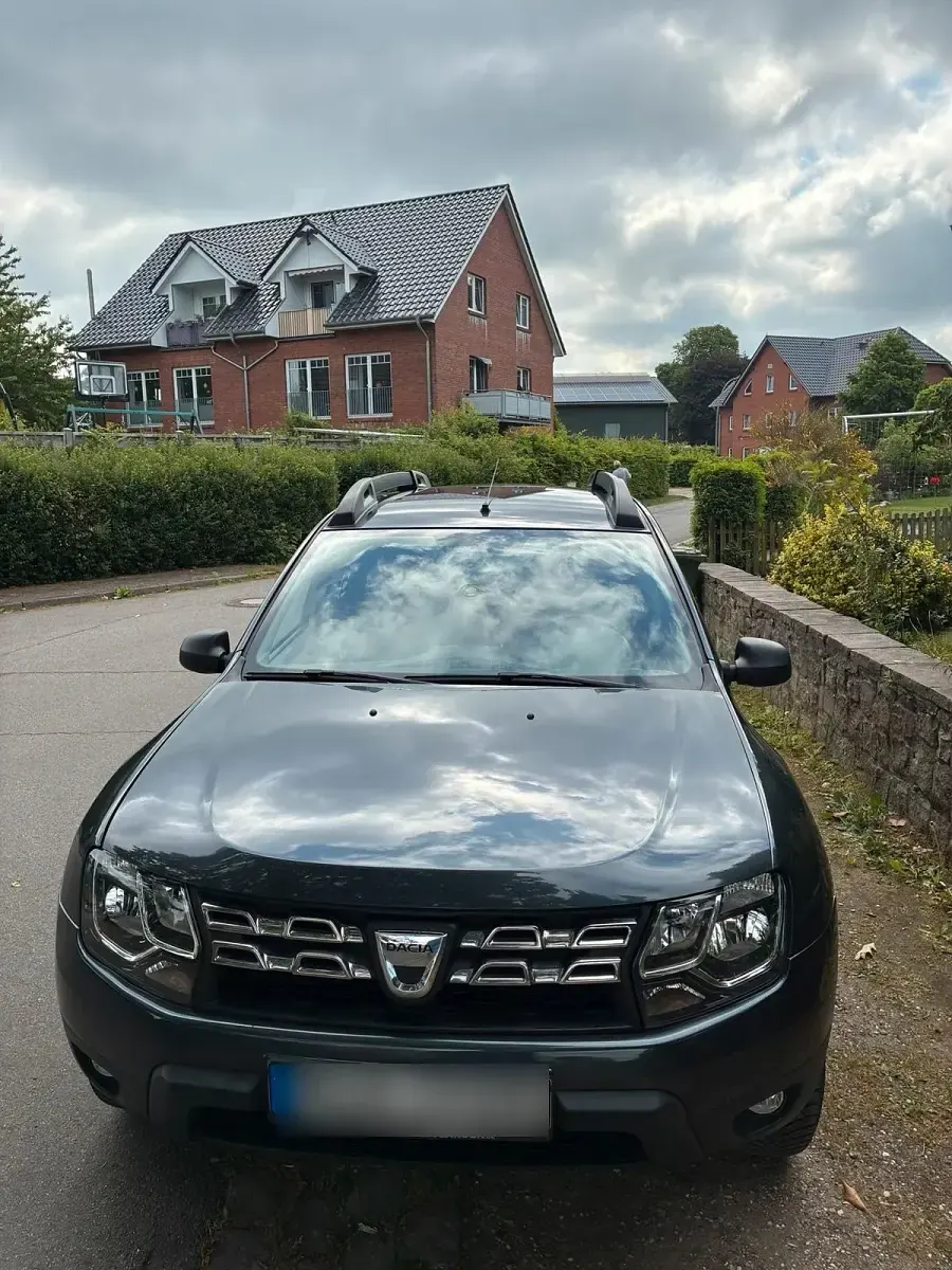 Gebraucht Dacia Duster 114 PS (83 kW) 2017 Schwarz SUV
