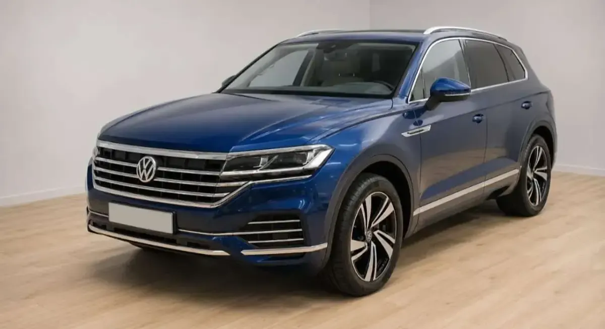 Gebraucht VW Touareg Elegance 286 PS (210 kW) 2019 Aquamarinblau metallic SUV
