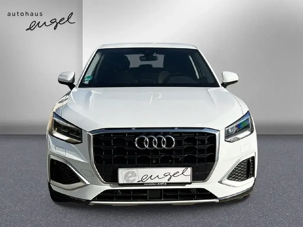 Gebraucht Audi Q2 Advanced 150 PS (110 kW) 2025 Gletscherweiß metallic SUV