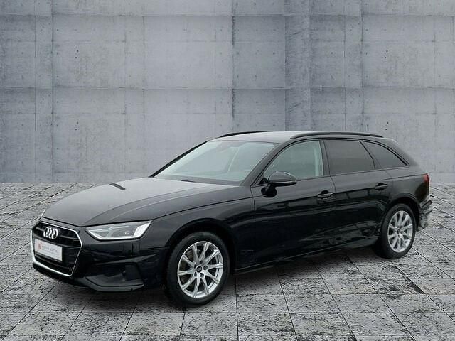 Gebraucht Audi A4 Advanced 150 PS (110 kW) 2022 Mythosschwarz metallic Kombi