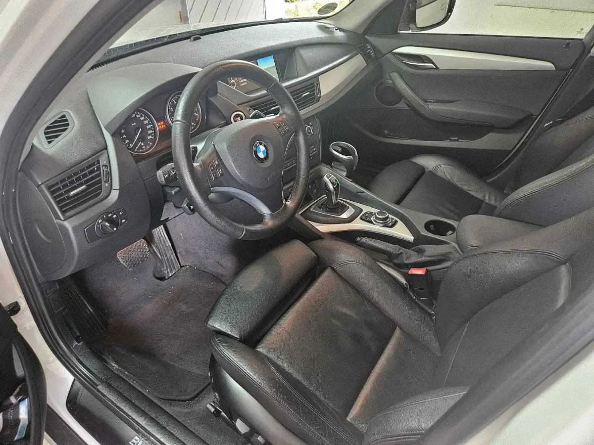 Gebraucht BMW X1 Sport Line 245 PS (180 kW) 2012 Weiß SUV