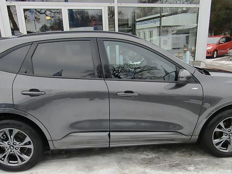 Gebraucht Ford Kuga ST-Line X 150 PS (110 kW) 2024 Grau SUV