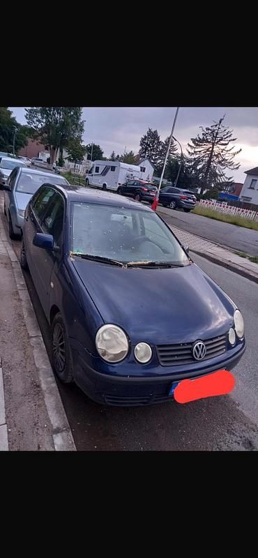 Blau Gebraucht 2003 VW Polo Kleinwagen | 400 € - Bild 1/4