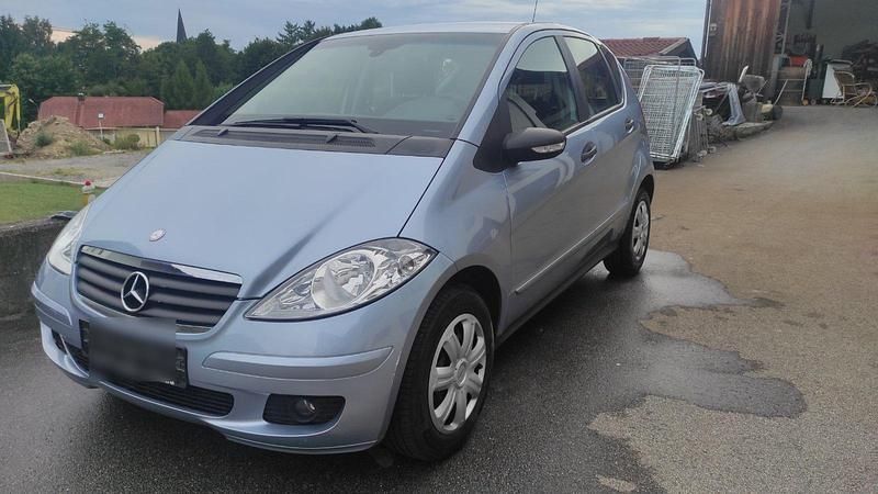 Blau Gebraucht 2007 Mercedes A150 Van / Kleinbus | 1.200 € (Guter Preis) - Bild 1/4