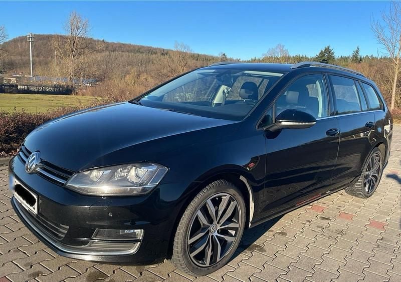 Gebraucht VW Golf VII Highline 150 PS (110 kW) 2014 Schwarz Kombi