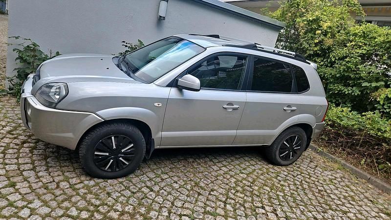 Gebraucht Hyundai Tucson 140 PS (102 kW) 2006 Silber SUV