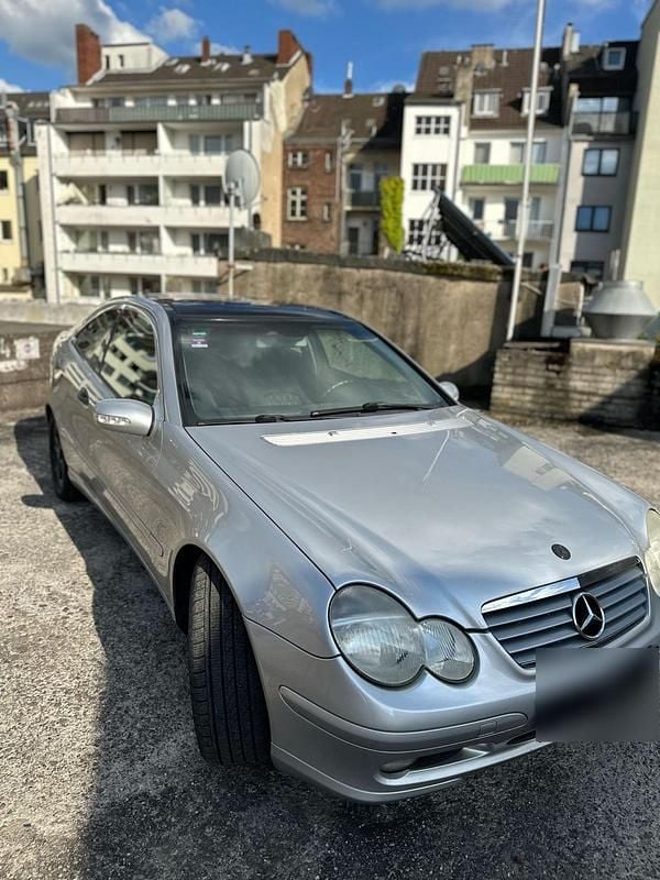 Gebraucht Mercedes C200 163 PS (119 kW) 2000 Grau Coupé