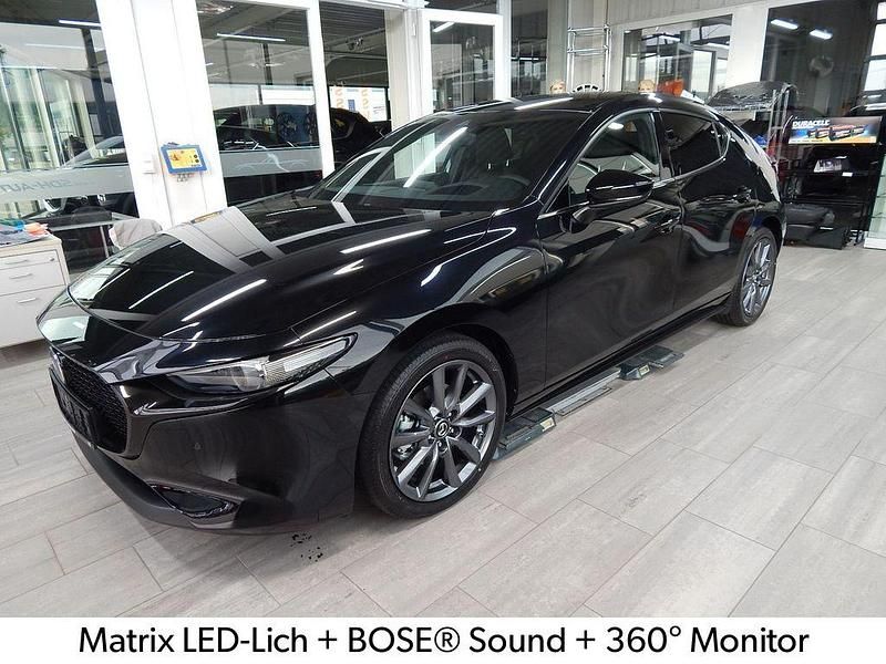 Neu Mazda 3 Exclusive 140 PS (102 kW) 2025 Schwarz Limousine