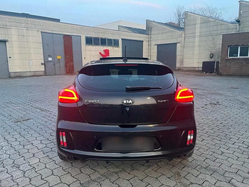 Gebraucht Kia ProCeed GT-Line 200 PS (147 kW) 2015 Schwarz Kleinwagen