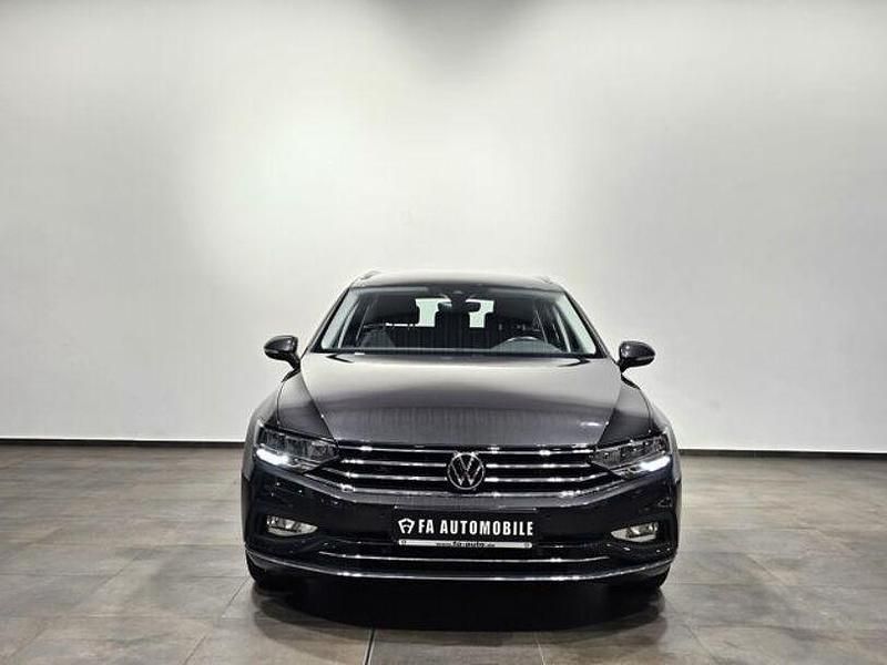 Gebraucht VW Passat Sport 200 PS (147 kW) 2024 Mangan grau Kombi