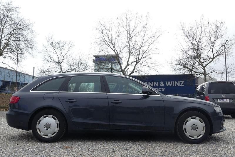 Gebraucht Audi A4 Attraction 160 PS (117 kW) 2008 Grau Kombi