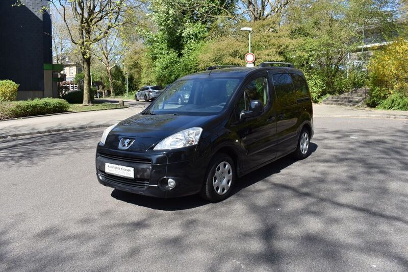 Schwarz Gebraucht 2012 Peugeot Partner Tepee Family Van / Kleinbus | 4.900 € (Fairer Preis) - Bild 1/4