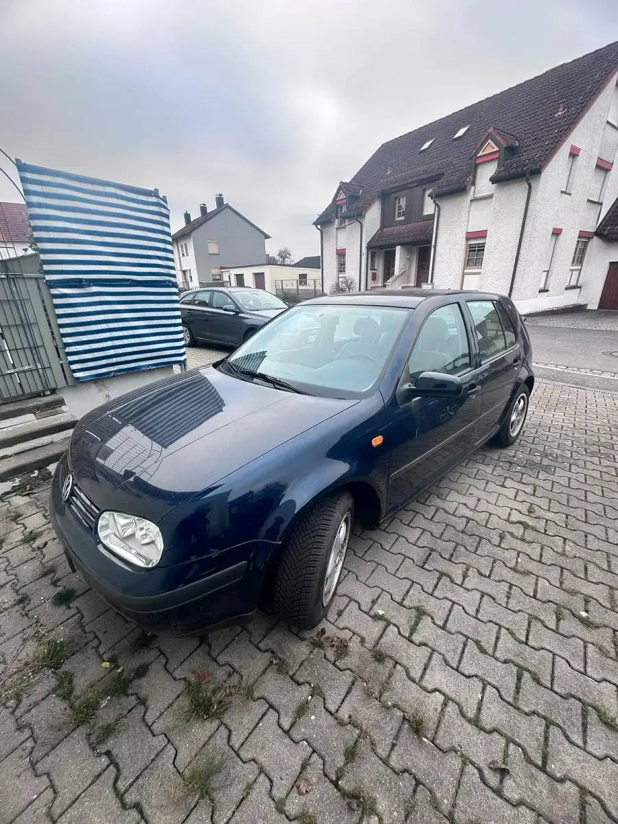 Gebraucht VW Golf IV 105 PS (77 kW) 1998 Blau Kleinwagen