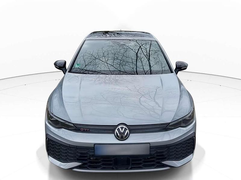 Gebraucht VW Golf VIII GTI 265 PS (194 kW) 2024 Oyster silver metallic Kleinwagen