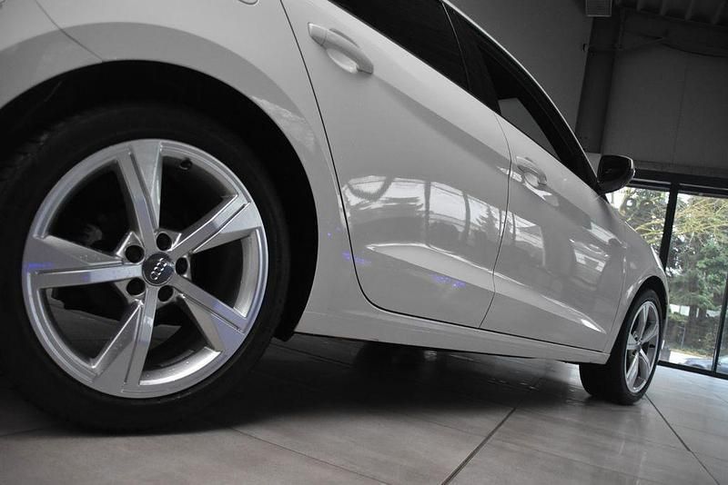 Gebraucht Audi A1 Sportback Comfort 110 PS (80 kW) 2022 Weiß Kleinwagen