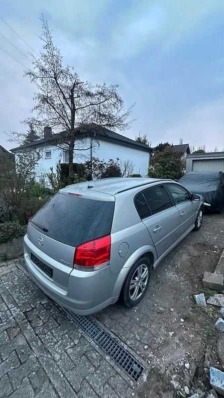 Gebraucht Opel Signum 155 PS (114 kW) 2008 Silber Kleinwagen
