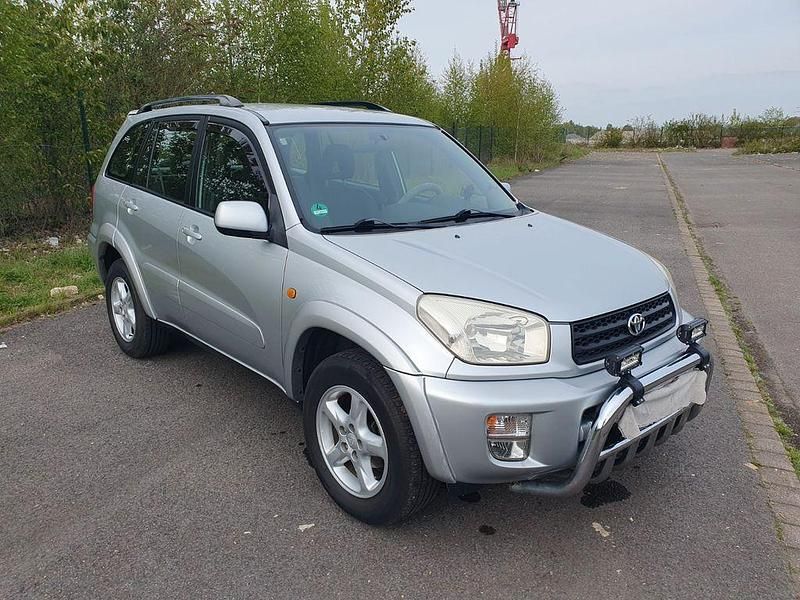 Gebraucht Toyota RAV4 Limited 150 PS (110 kW) 2001 Silber SUV