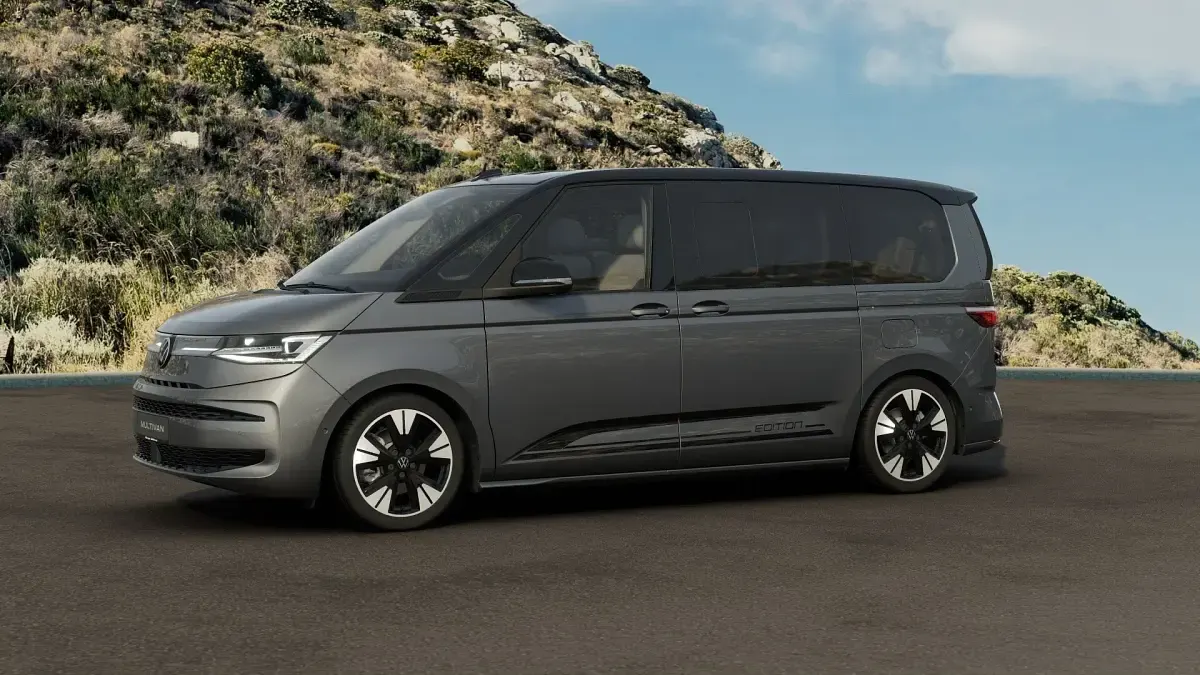 Gebraucht VW Multivan Pro 150 PS (110 kW) 2025 Grau Van / Kleinbus