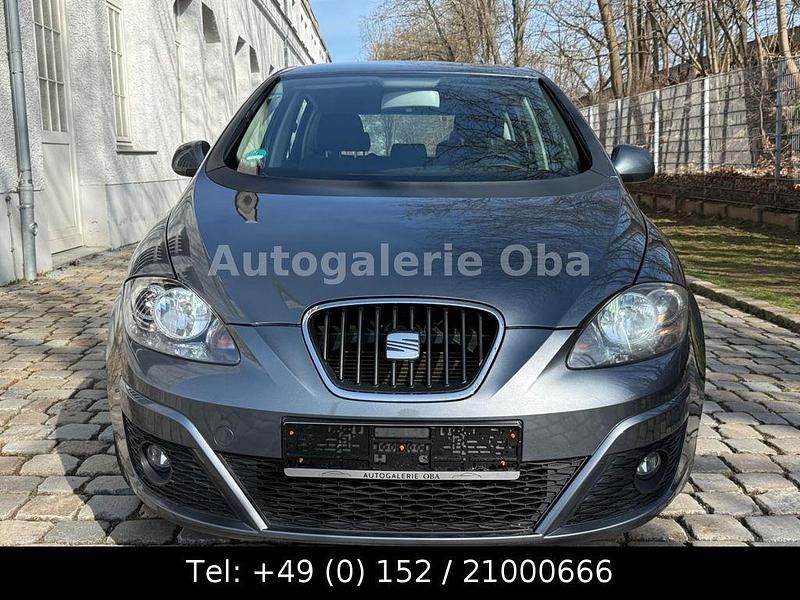 Gebraucht Seat Altea 105 PS (77 kW) 2012 Grau Van / Kleinbus