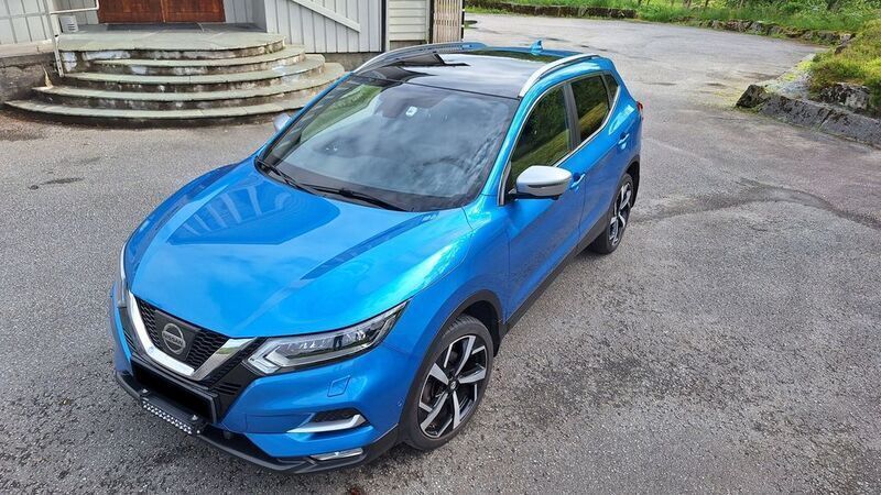 Blau Gebraucht 2018 Nissan Qashqai Tekna SUV | 16.450 € (Fairer Preis) - Bild 1/4