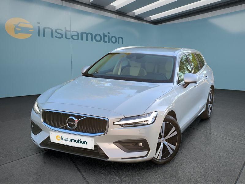 Weiß Gebraucht 2021 Volvo V60 Kombi | 30.749 € (Fairer Preis) - Bild 1/4