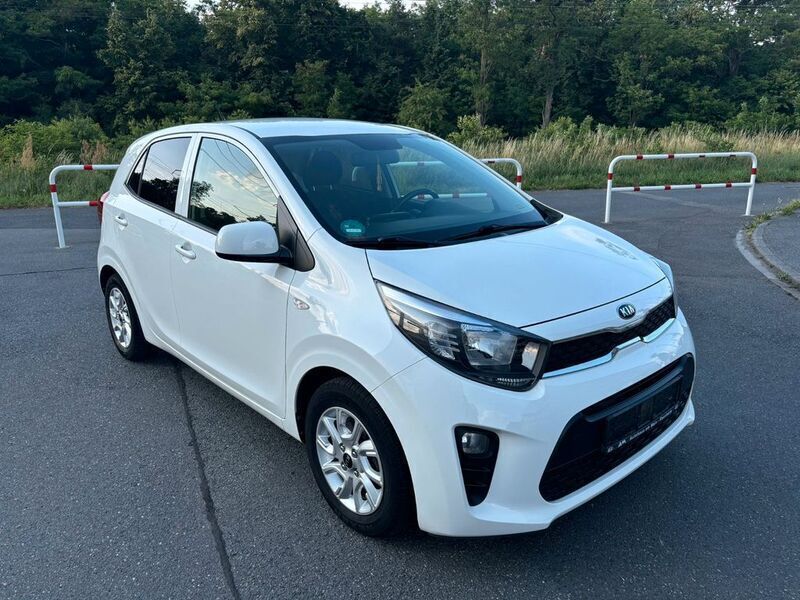 Weiß Gebraucht 2018 Kia Picanto DREAM-TEAM Edition Kleinwagen | 7.900 € (Fairer Preis) - Bild 1/4