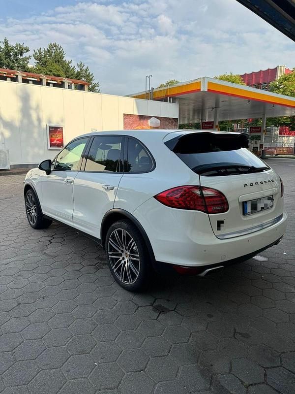 Gebraucht Porsche Cayenne 245 PS (180 kW) 2011 Weiß SUV