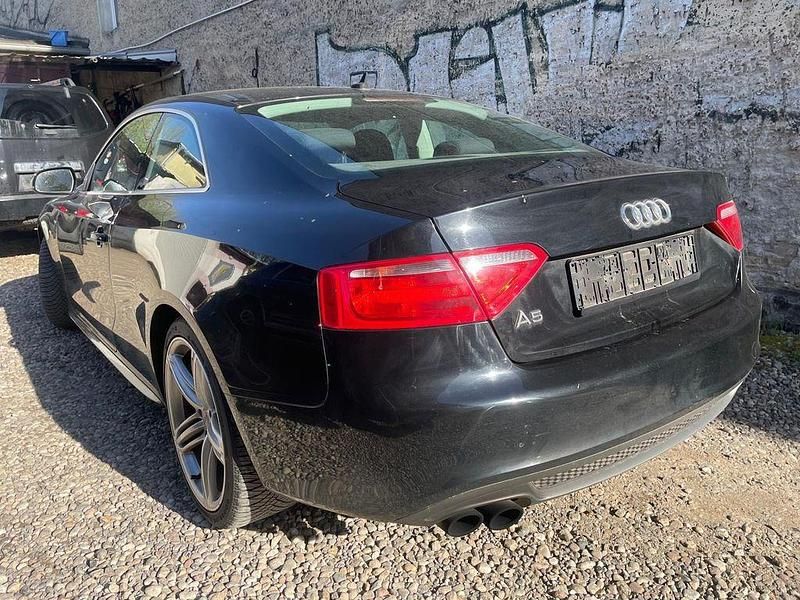 Używany Audi A5 Performance 160 KM (117 kW) 2010 Czarny Coupe