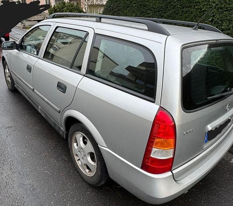 Gebraucht Opel Astra 101 PS (74 kW) 2000 Silber Kombi