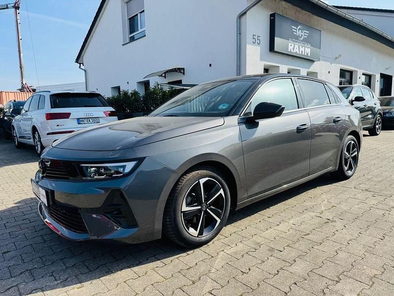 Gebraucht Opel Astra 131 PS (96 kW) 2025 Grau Limousine