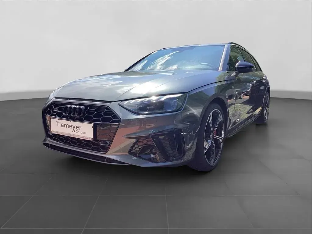 Gebraucht Audi A4 S-Line 204 PS (150 kW) 2025 Grau Kombi