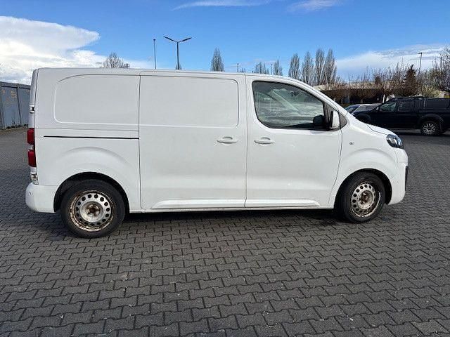 Gebraucht Opel Vivaro 177 PS (130 kW) 2019 Weiß Van / Kleinbus