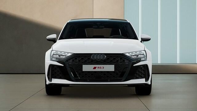 Gebraucht Audi RS3 Sportback Ambiente 400 PS (294 kW) 2025 Arkonaweiß Kleinwagen