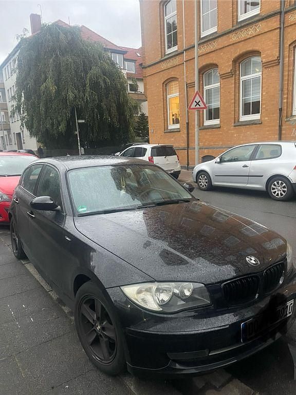 Schwarz Gebraucht 2007 BMW 118 Kleinwagen | 1.800 € (Superpreis) - Bild 1/4