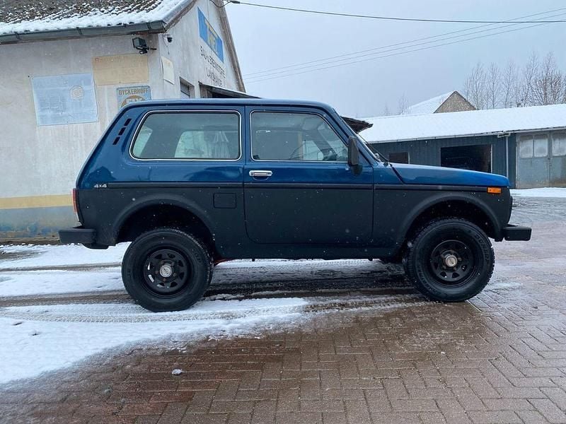 Gebraucht Lada niva 82 PS (60 kW) 2008 Blau SUV