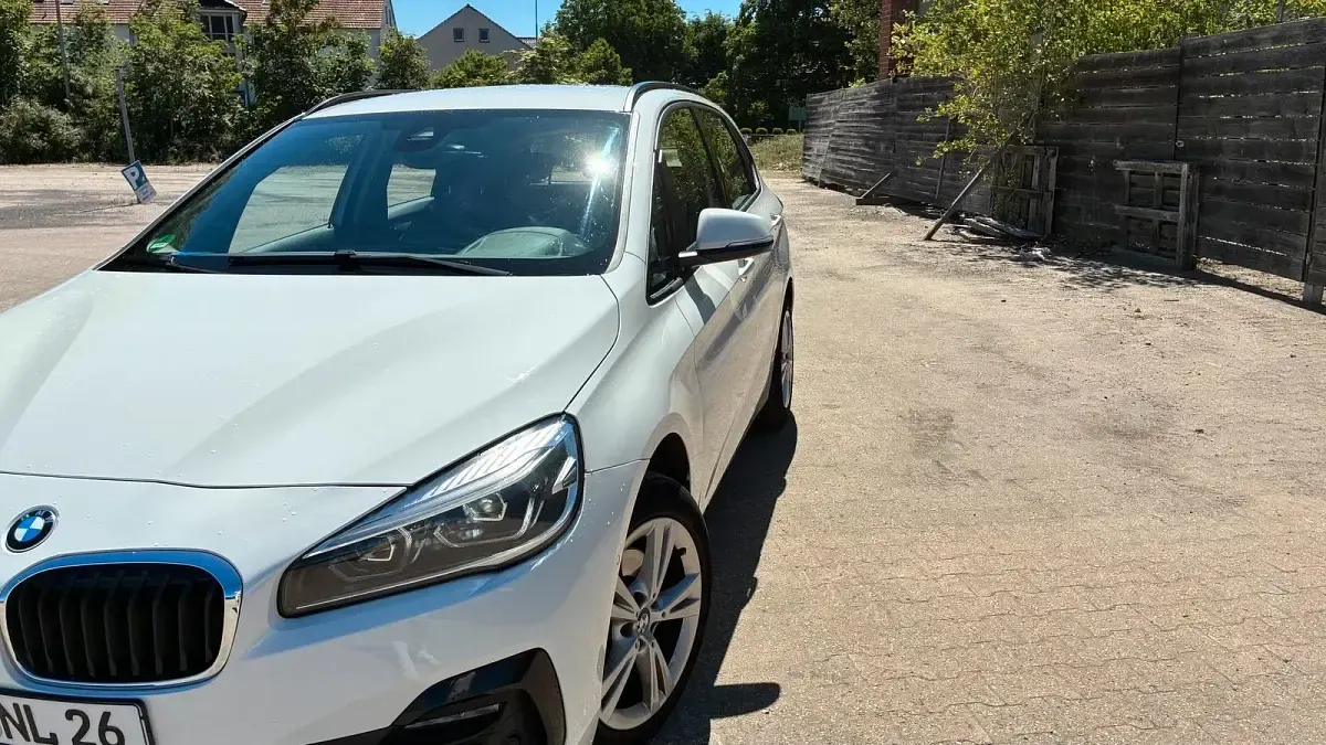 Gebraucht BMW 218 150 PS (110 kW) 2018 Weiß Limousine